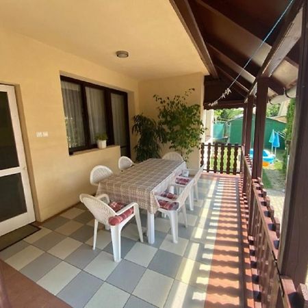 Sziszi nyaralóház Balatonszarszo Exterior foto